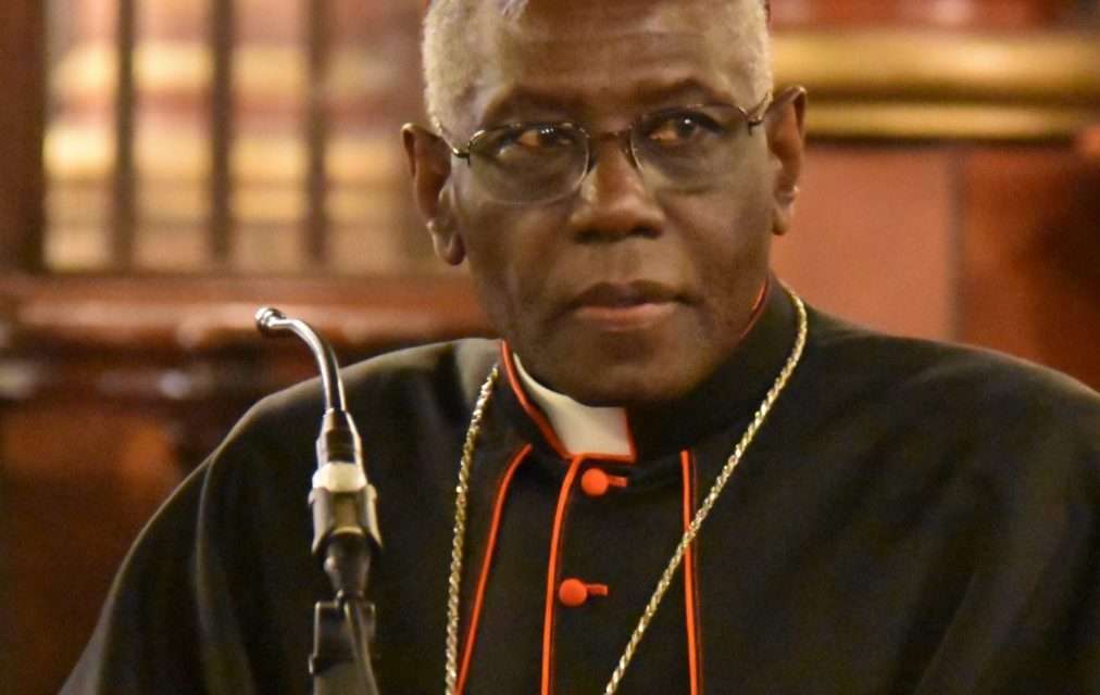 Guinea: Imbarazzo in Vaticano per la scelta del Cardinale Sarah di riconoscere i golpisti