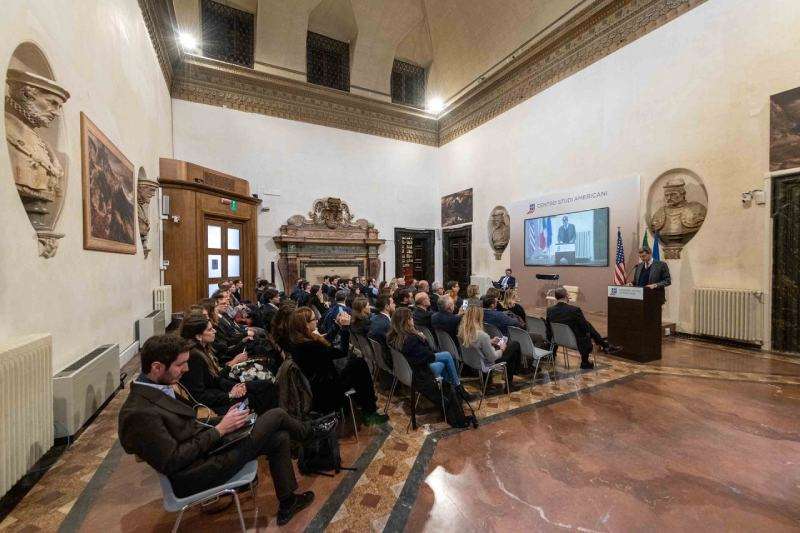 Vivere nella comunità: Il Presidente di Generali, Andrea Sironi, inaugura il nuovo anno della scuola politica