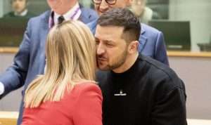 Bruxelles: incontro tra Meloni e Zelensky, polemica tra Italia e Francia