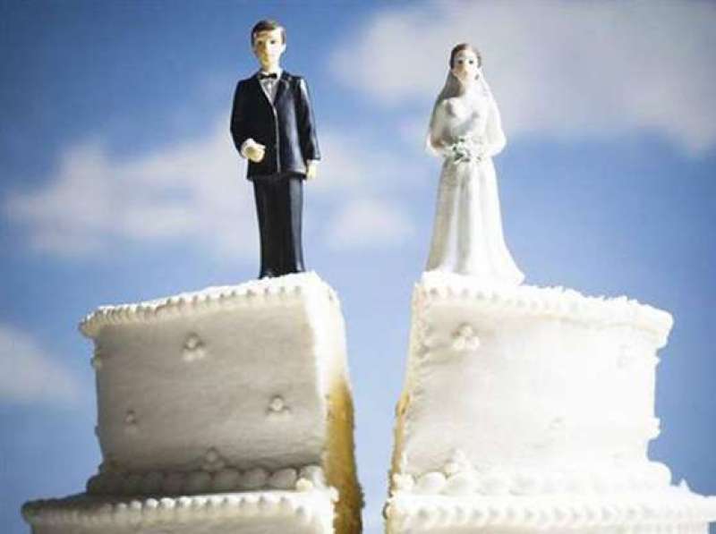 Divorzio, per la Cassazione nel computo dell’assegno di mantenimento è da considerarsi anche la convivenza