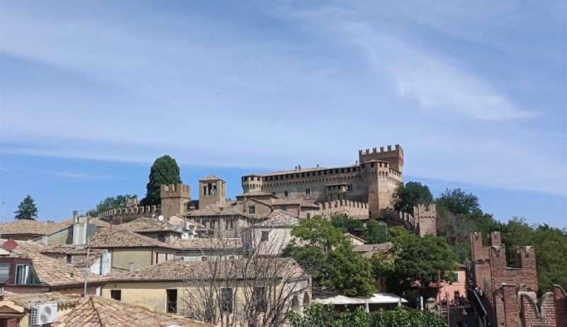 Pesaro 2024:‘ Dalle sculture nella città all’arte delle comunità’, al via il progetto curato da Marcello Smarelli